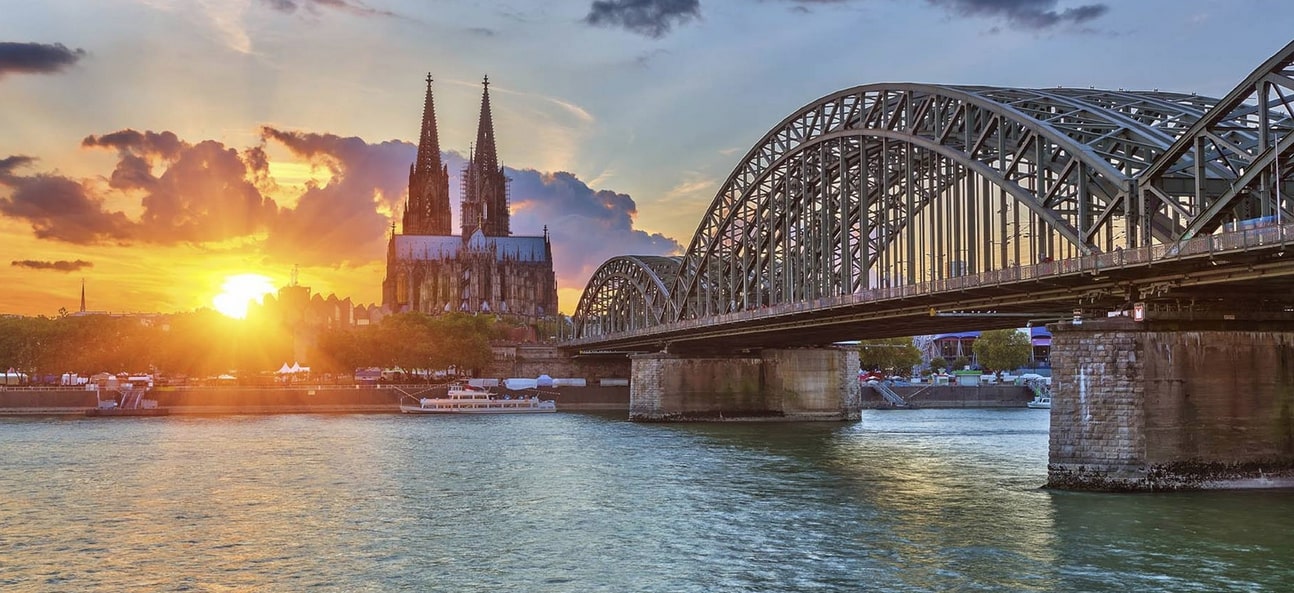 COLONIA CRUCEROS FLUVIALES RIN CRUCEROS ALEMANIA RHEIN RIVER CRUISES COLOGNE KOHLN #Colonia #CrucerosFluviales #Rhine #Rin #CrucerosRin #CrucerosFluvialesRin #CruceroClick